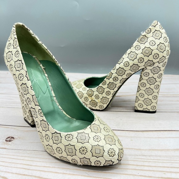 Shoes - Paola D’ Arcano Metallic Brocade Italian Heels